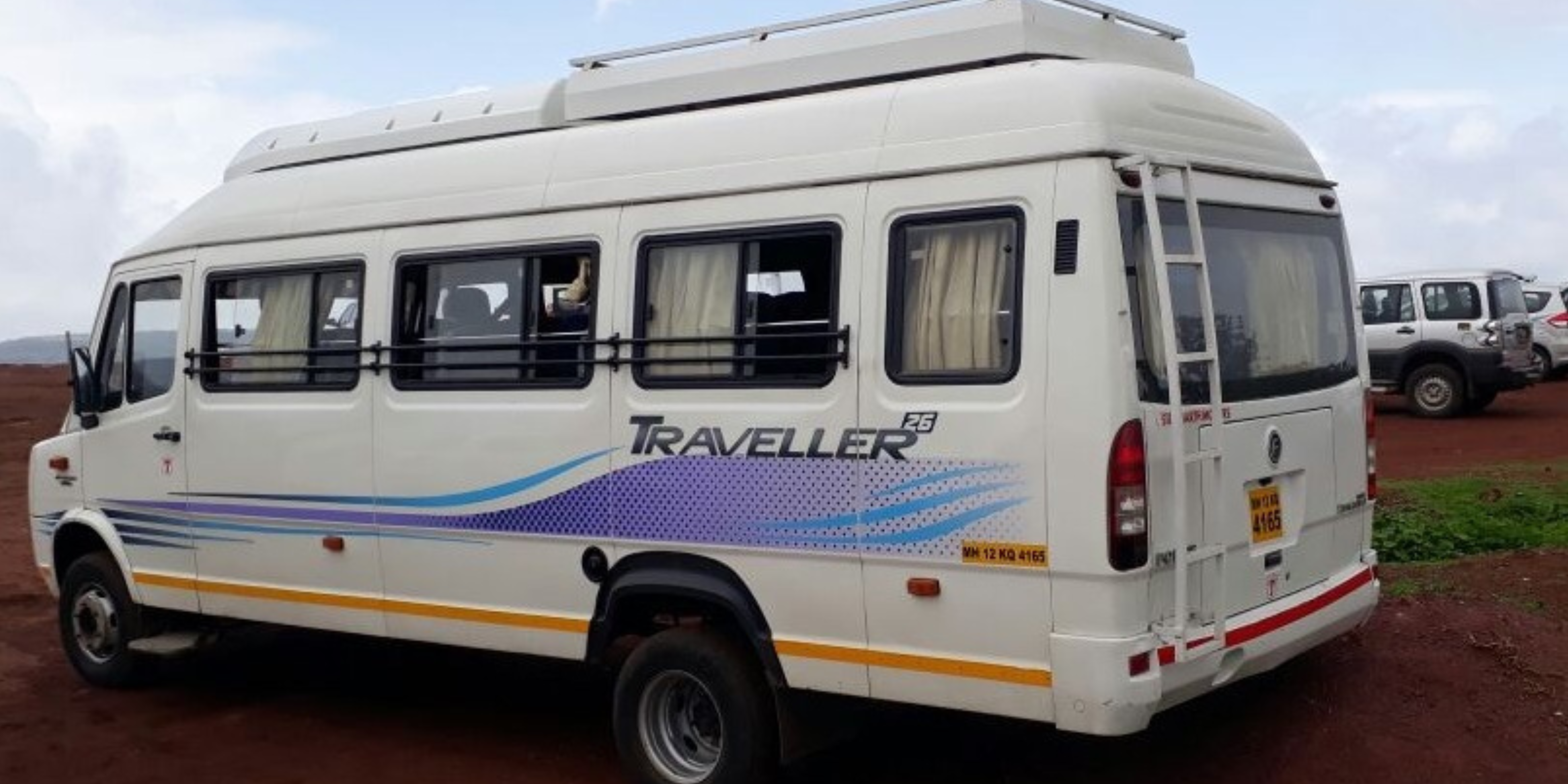 tempo traveller noida