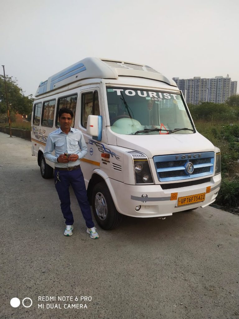 outstation tempo traveller booking Noida