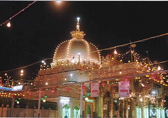 Noida to Ajmer tempo traveller noida to ajmer tempo traveller on rent