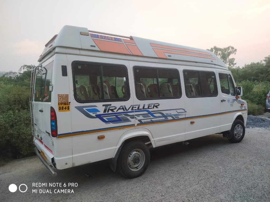 outstation tempo traveller booking Noida