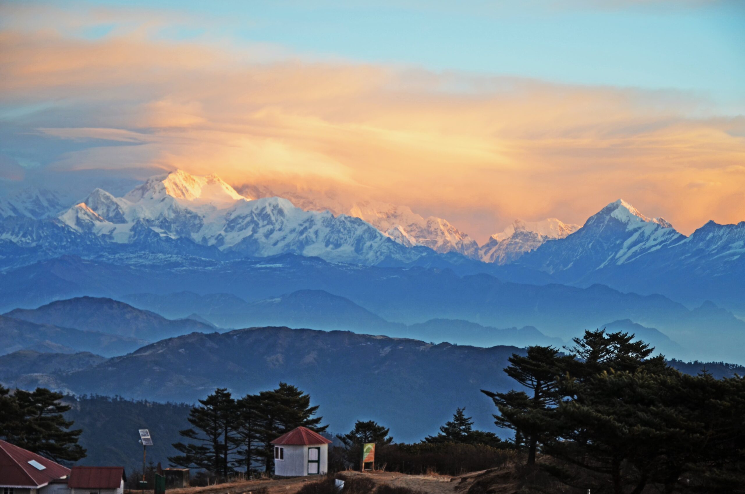 Sandakphu by tempo traveller-min