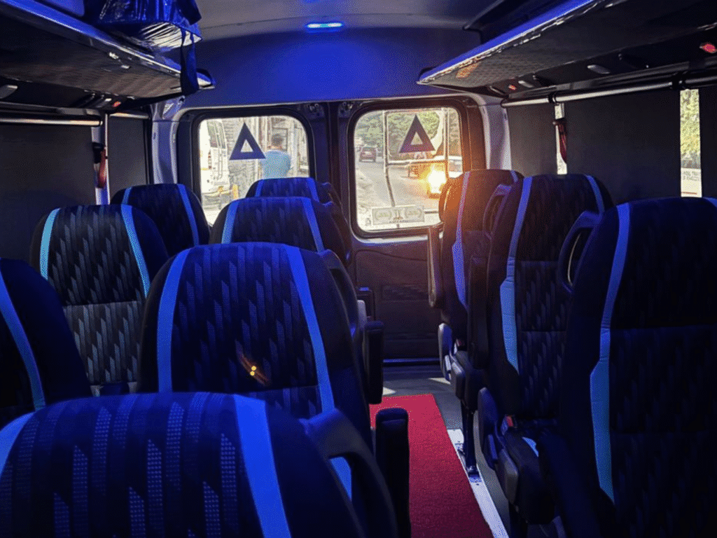 Maharaja tempo traveller Noida