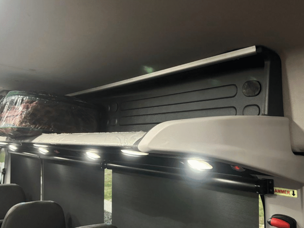 Maharaja tempo traveller Noida