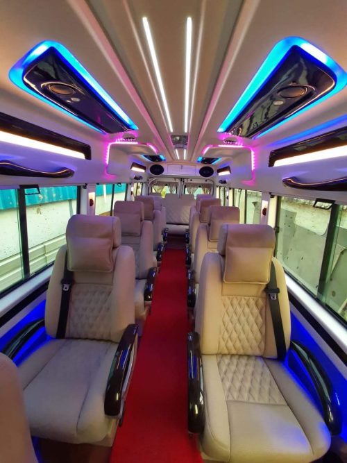 tempo traveller in noida