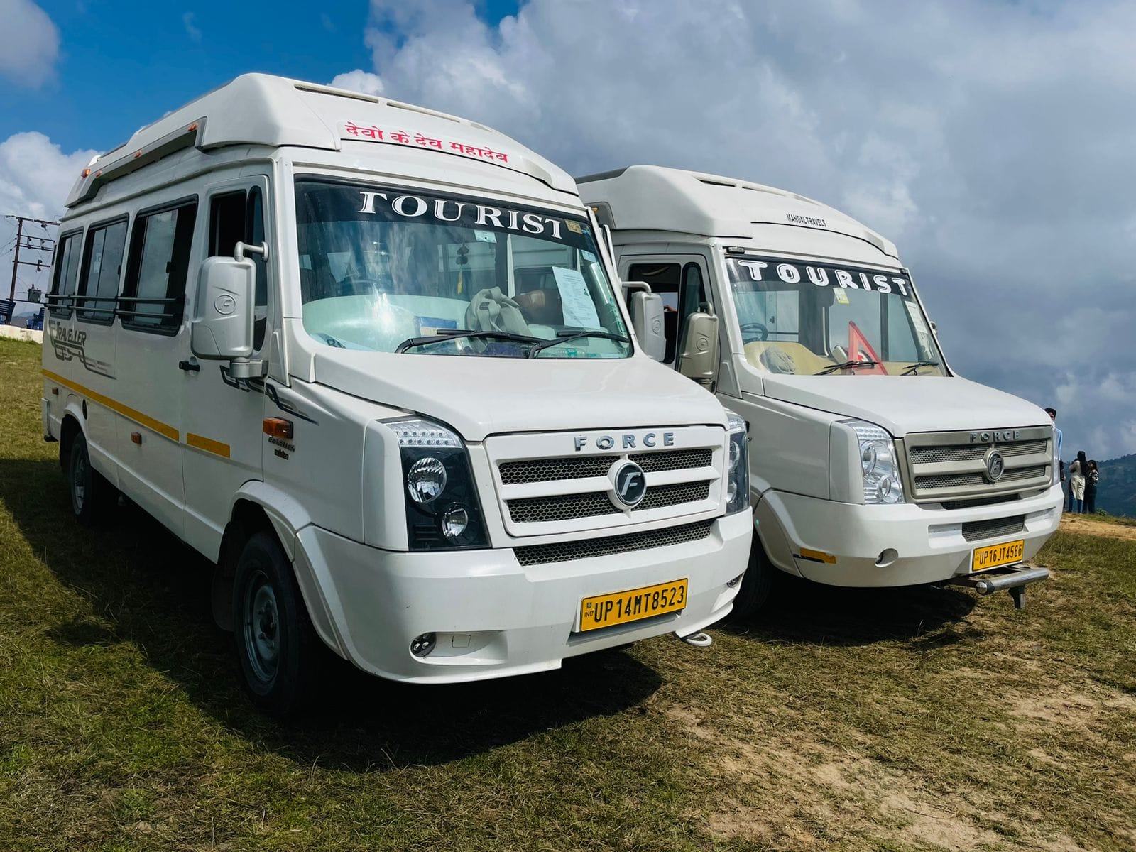 tempo traveller in noida